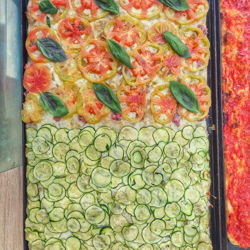 DUE CUORI E UNA TEGLIA